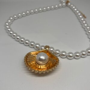 Colar de Perola com Concha