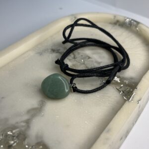 Colar com Pedra Quartzo Verde