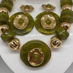 Conjunto Colar e Brinco em Resina Verde