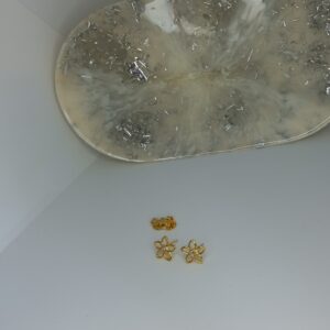 Flor 5 Pétalas Vazadas e Zircônia no Centro