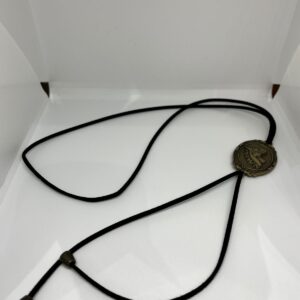 Cordão Preto com medalha cavalo